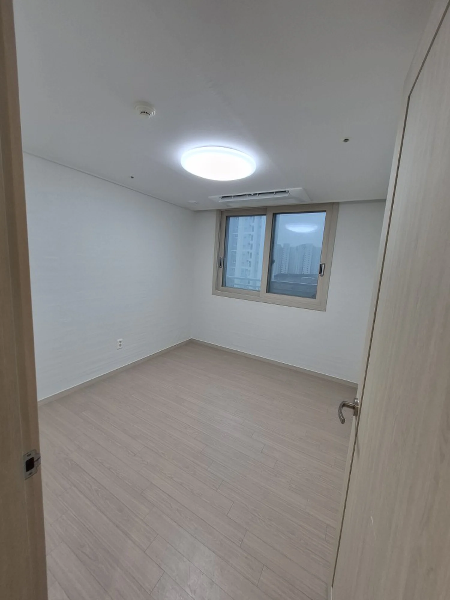 고양 고양 덕양구 29평아파트 필름시공 실크도배 현장 사진